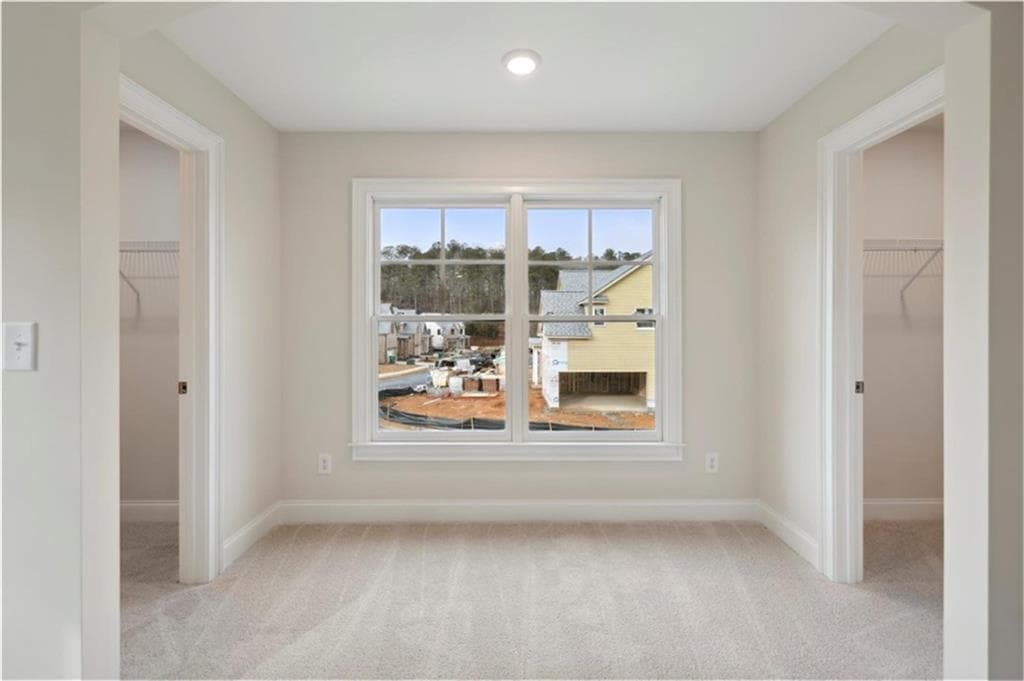 5 bedroom, 3 bathroom, 2,800 sq ft single family residence for sale at 5807 Creek Indian Drive, Sugar Hill, GA 30518 — photo 10