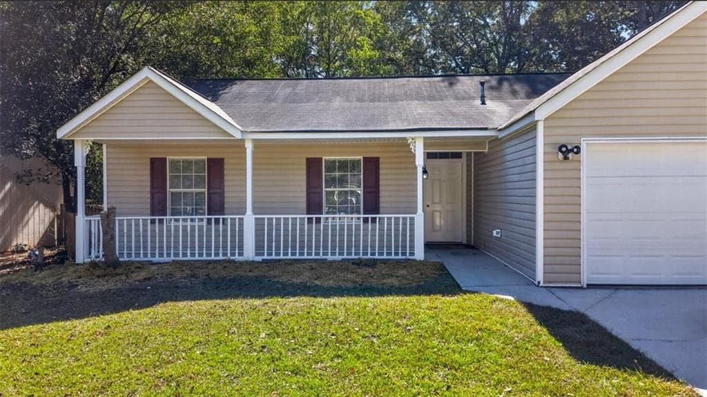 3 bedroom, 2 bathroom, 1,483 sq ft single family residence for sale at 3549 Clearview Drive, Rex, GA 30273 — photo 3