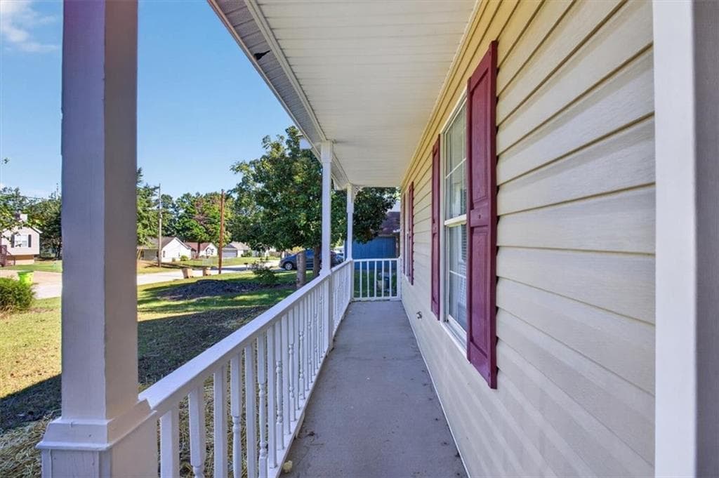 3 bedroom, 2 bathroom, 1,483 sq ft single family residence for sale at 3549 Clearview Drive, Rex, GA 30273 — photo 5