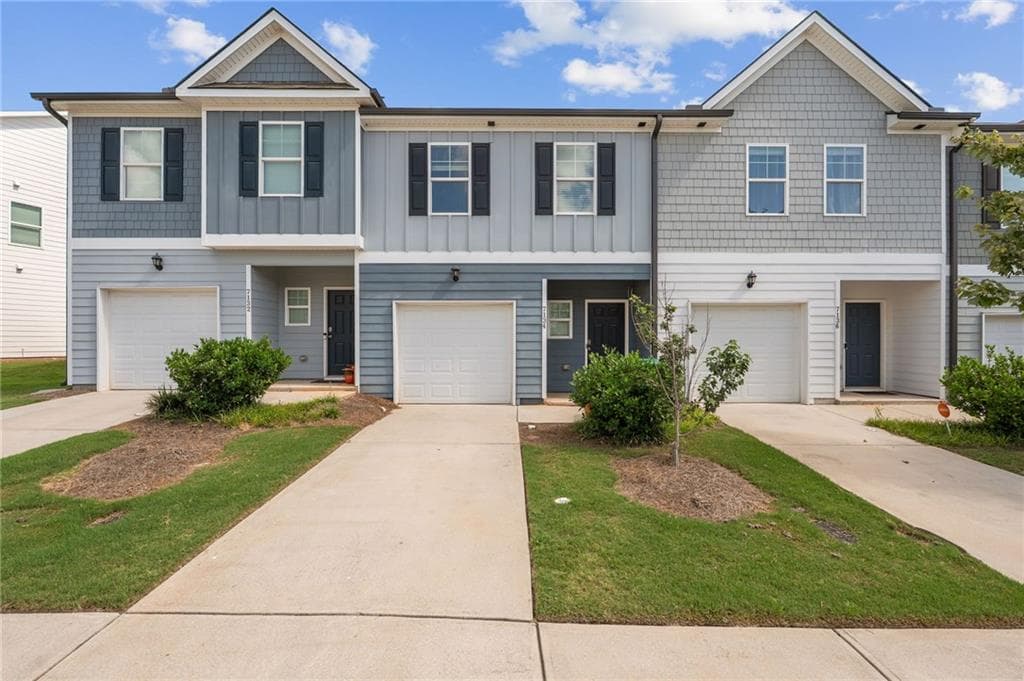 3 bedroom, 3 bathroom, 1,512 sq ft townhouse for rent at 7134 Gladstone Circle, Lithonia, GA 30038 for $1,975 a month — photo 3