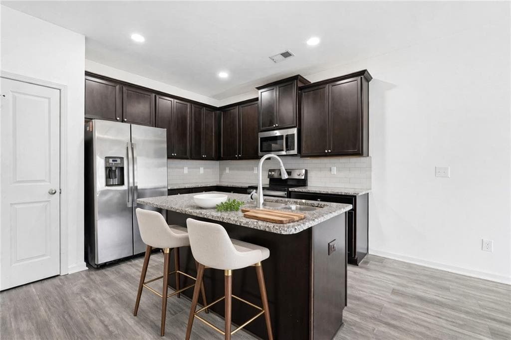 3 bedroom, 3 bathroom, 1,512 sq ft townhouse for rent at 7134 Gladstone Circle, Lithonia, GA 30038 for $1,975 a month — photo 4