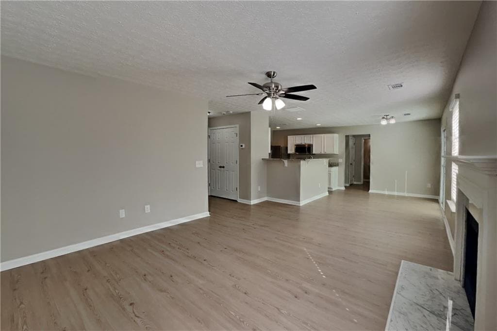 4 bedroom, 3 bathroom, 2,437 sq ft single family residence for rent at 1371 Blazing Star Road, Lawrenceville, GA 30045 for $2,400 a month — photo 3