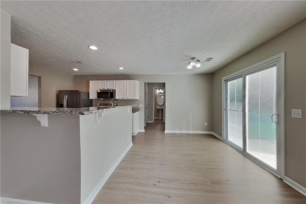 4 bedroom, 3 bathroom, 2,437 sq ft single family residence for rent at 1371 Blazing Star Road, Lawrenceville, GA 30045 for $2,400 a month — photo 7