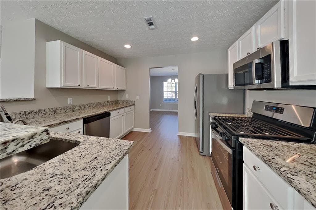4 bedroom, 3 bathroom, 2,437 sq ft single family residence for rent at 1371 Blazing Star Road, Lawrenceville, GA 30045 for $2,400 a month — photo 8
