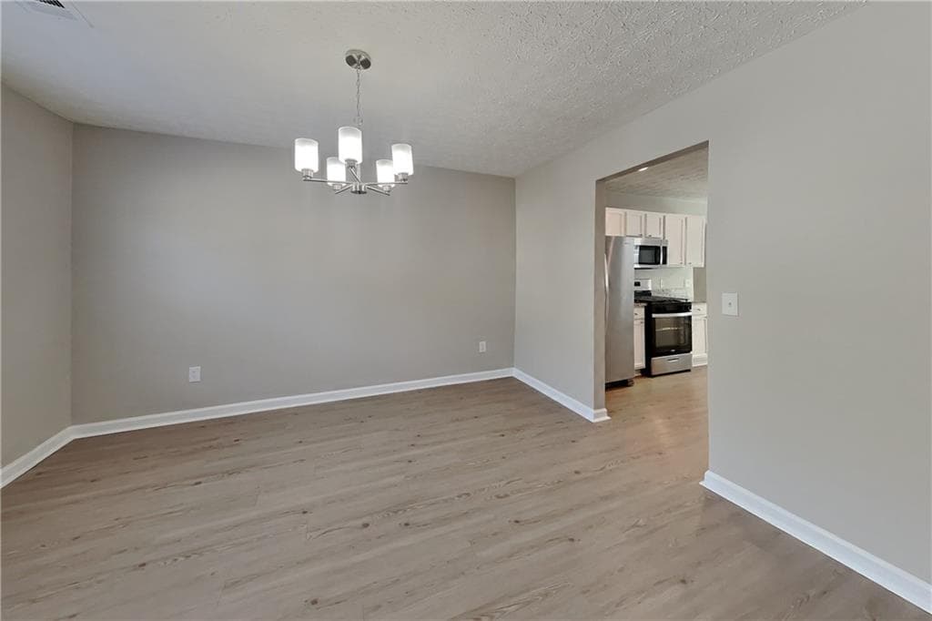 4 bedroom, 3 bathroom, 2,437 sq ft single family residence for rent at 1371 Blazing Star Road, Lawrenceville, GA 30045 for $2,400 a month — photo 9