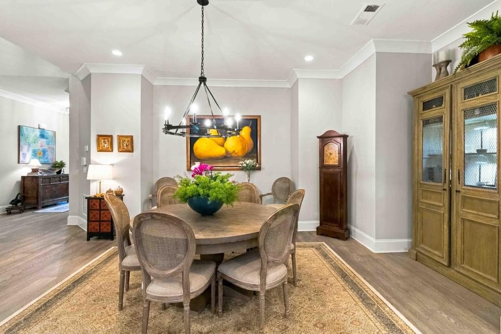 3 bedroom, 3 bathroom, 2,700 sq ft townhouse for sale at 7040 River Rapids Drive, Roswell, GA 30076 — photo 9