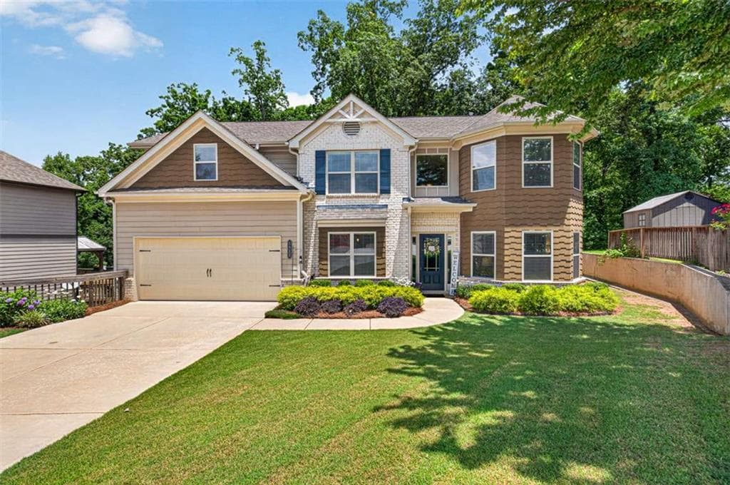 5 bedroom, 3 bathroom, 3,360 sq ft single family residence under contract at 5912 Park Bay Court, Flowery Branch, GA 30542 — photo 2
