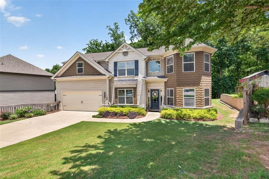5 bedroom, 3 bathroom, 3,360 sq ft single family residence under contract at 5912 Park Bay Court, Flowery Branch, GA 30542 — photo 3