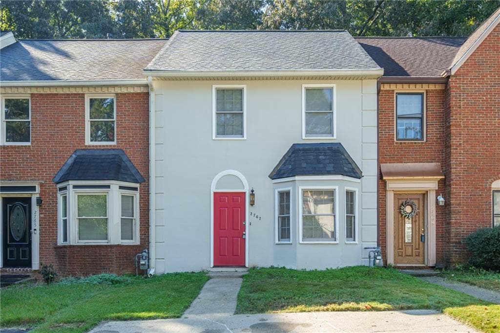 2 bedroom, 3 bathroom, 1,212 sq ft townhouse for rent at 2767 New South Drive, Marietta, GA 30066 for $1,700 a month