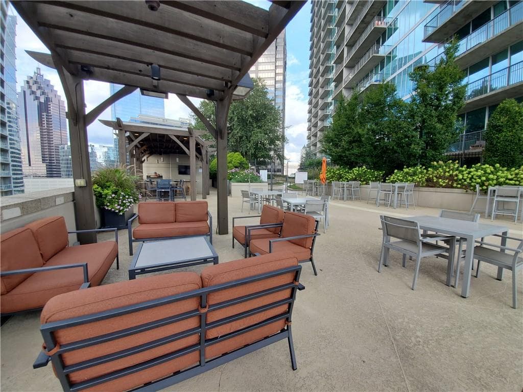 2 bedroom, 2 bathroom, 1,196 sq ft condominium for rent at 1080 Peachtree Street 2712, Atlanta, GA 30309 for $3,295 a month — photo 6