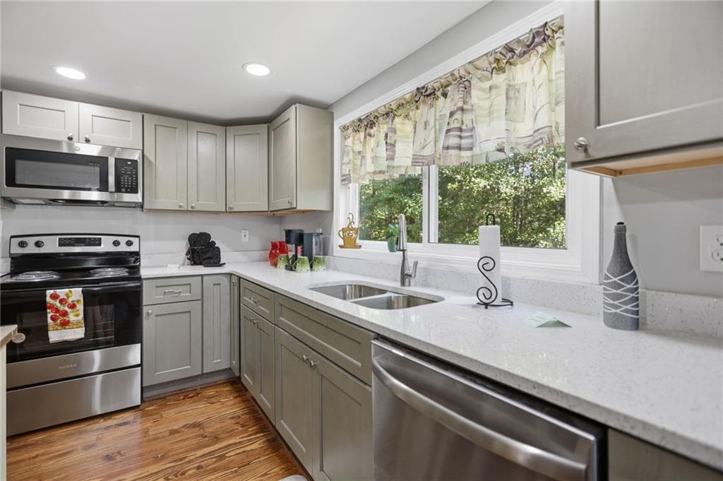 3 bedroom, 2 bathroom, 1,087 sq ft single family residence for sale at 107 S Gates Road, Pine Mountain, GA 31822 — photo 8