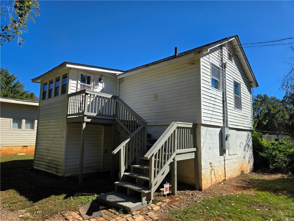 2 bedroom, 1 bathroom single family residence for rent at 1160 Ewing Place B, Atlanta, GA 30310 for $1,295 a month — photo 1 of 12