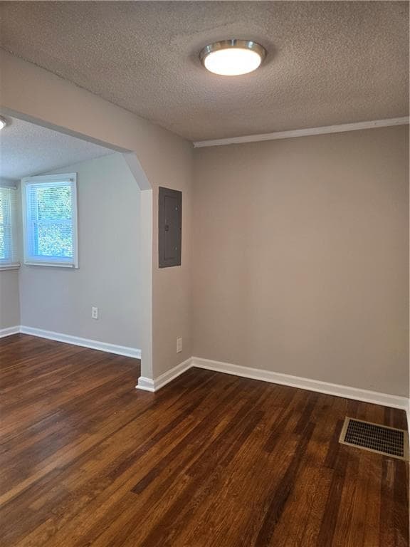 2 bedroom, 1 bathroom single family residence for rent at 1160 Ewing Place B, Atlanta, GA 30310 for $1,295 a month — photo 5
