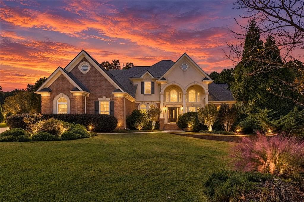4 bedroom, 4 bathroom, 3,572 sq ft single family residence for sale at 5 Whipporwill Drive, Oxford, GA 30054 — photo 2