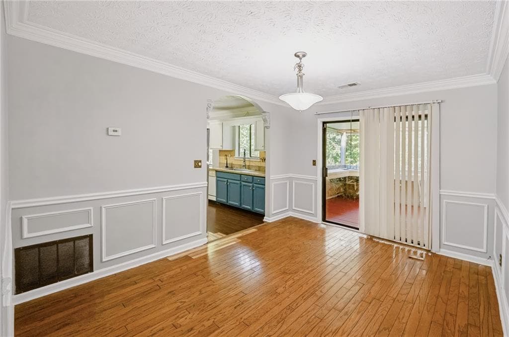 3 bedroom, 4 bathroom, 2,549 sq ft single family residence for sale at 1194 Indian Way, Lilburn, GA 30047 — photo 7