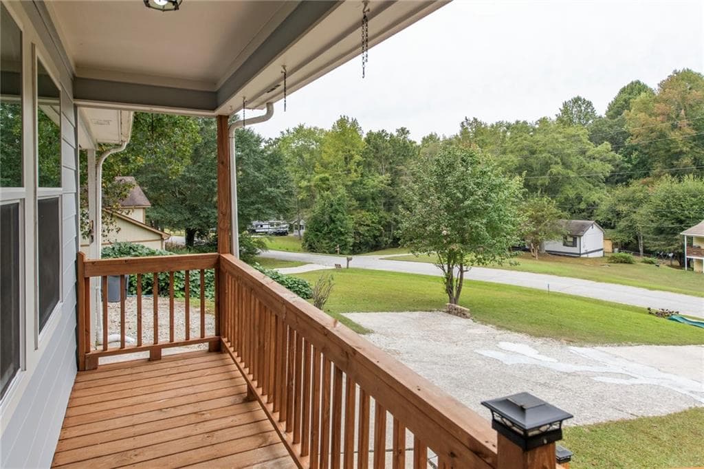 3 bedroom, 2 bathroom, 1,092 sq ft single family residence for sale at 50 Parkway Circle, Villa Rica, GA 30180 — photo 5