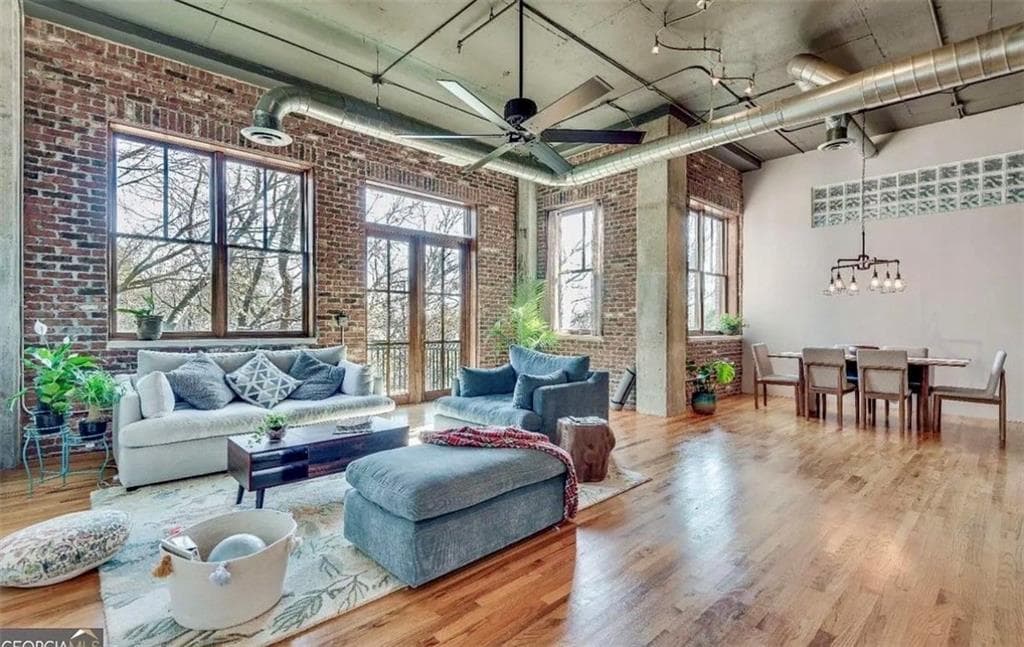 1 bedroom, 2 bathroom, 1,230 sq ft condominium for rent at 3235 Roswell Road 709, Atlanta, GA 30305 for $3,500 a month — photo 1 of 17