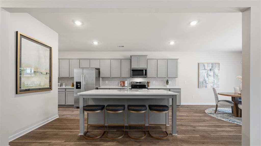 5 bedroom, 3 bathroom, 3,227 sq ft single family residence for sale at 184 Melrose Court, Jefferson, GA 30549 — photo 7