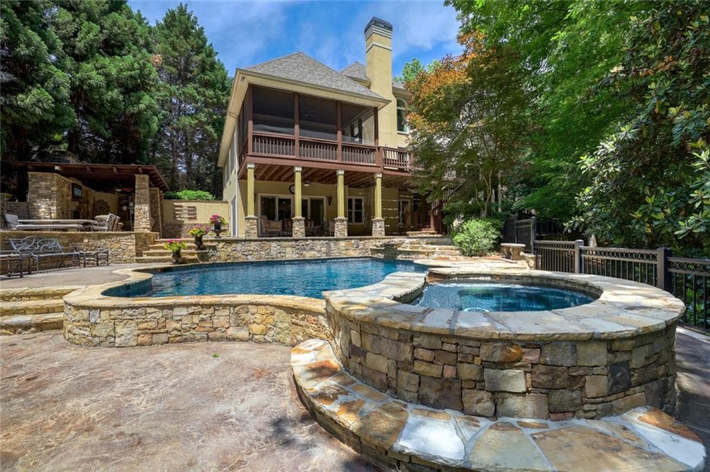 5 bedroom, 7 bathroom, 4,731 sq ft single family residence for sale at 710 Henley Fields Circle, Johns Creek, GA 30097 — photo 3