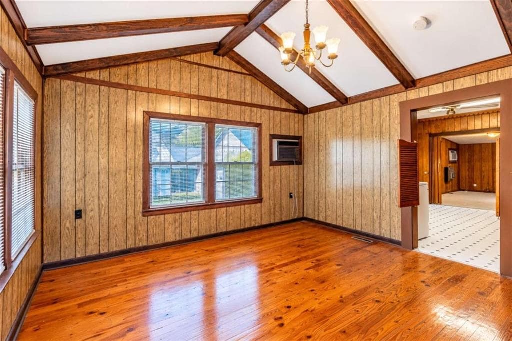 3 bedroom, 1 bathroom, 1,211 sq ft single family residence for sale at 421 Cedar Avenue, Rome, GA 30161 — photo 5
