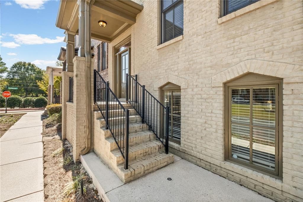 4 bedroom, 4 bathroom, 2,350 sq ft townhouse for rent at 416 Fieldview Way, Alpharetta, GA 30004 for $2,900 a month — photo 5