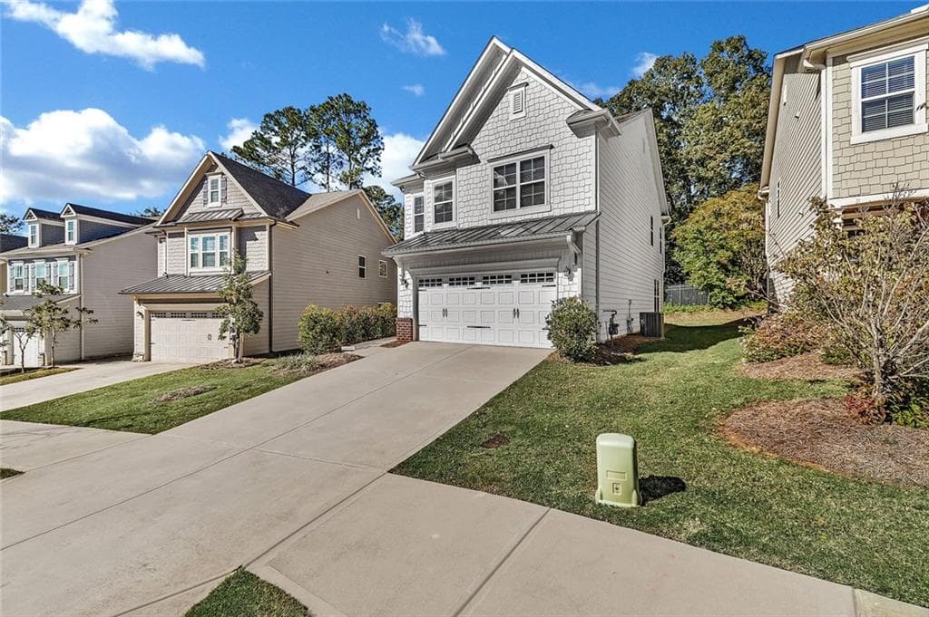 3 bedroom, 3 bathroom, 2,064 sq ft single family residence for sale at 3432 Vicar Lane, Scottdale, GA 30079 — photo 4