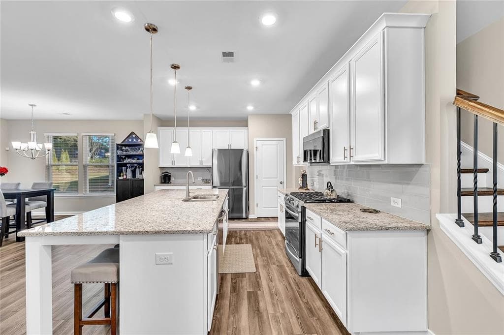 3 bedroom, 3 bathroom, 2,064 sq ft single family residence for sale at 3432 Vicar Lane, Scottdale, GA 30079 — photo 9