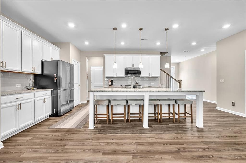 3 bedroom, 3 bathroom, 2,064 sq ft single family residence for sale at 3432 Vicar Lane, Scottdale, GA 30079 — photo 10