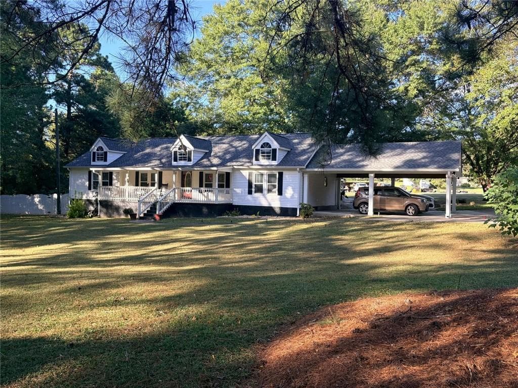 3 bedroom, 3 bathroom, 1,588 sq ft single family residence for sale at 61 Beaver Road, Griffin, GA 30223 — photo 1 of 46