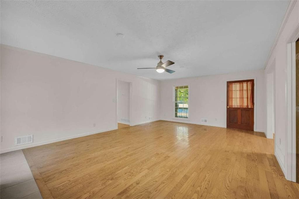 3 bedroom, 2 bathroom, 1,468 sq ft single family residence for sale at 871 Whispering Way, Winder, GA 30680 — photo 9
