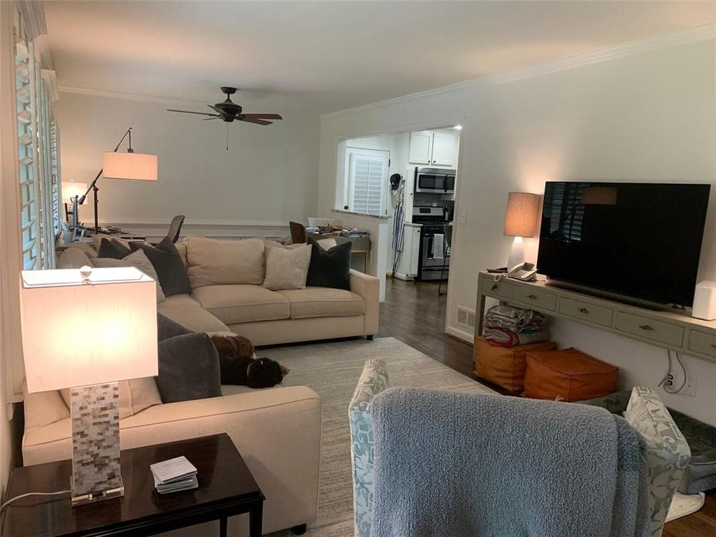 3 bedroom, 2 bathroom, 1,563 sq ft single family residence for rent at 6540 SCOTT VALLEY Road, Atlanta, GA 30328 for $3,950 a month — photo 7