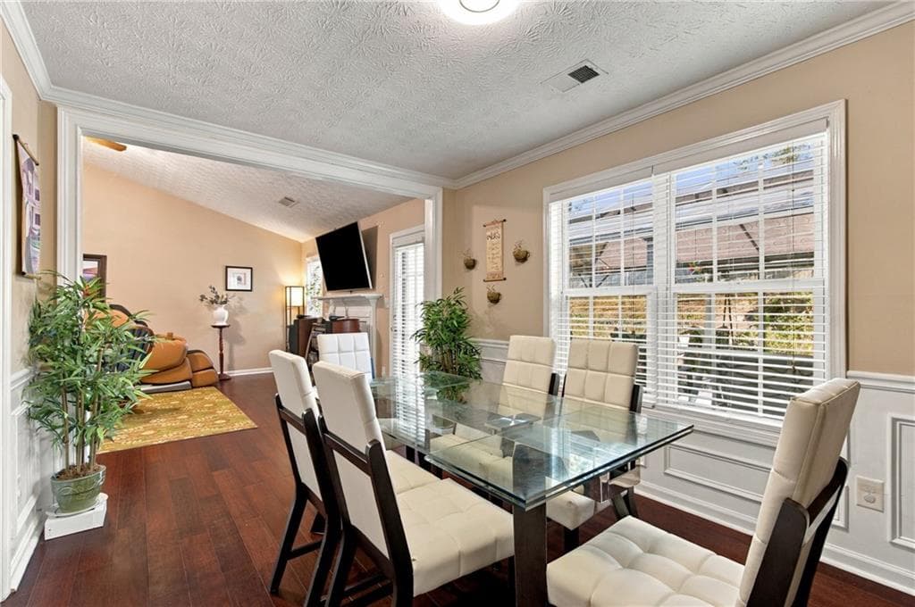 3 bedroom, 2 bathroom, 1,712 sq ft single family residence for sale at 2353 Radcliff Drive, Lawrenceville, GA 30043 — photo 10