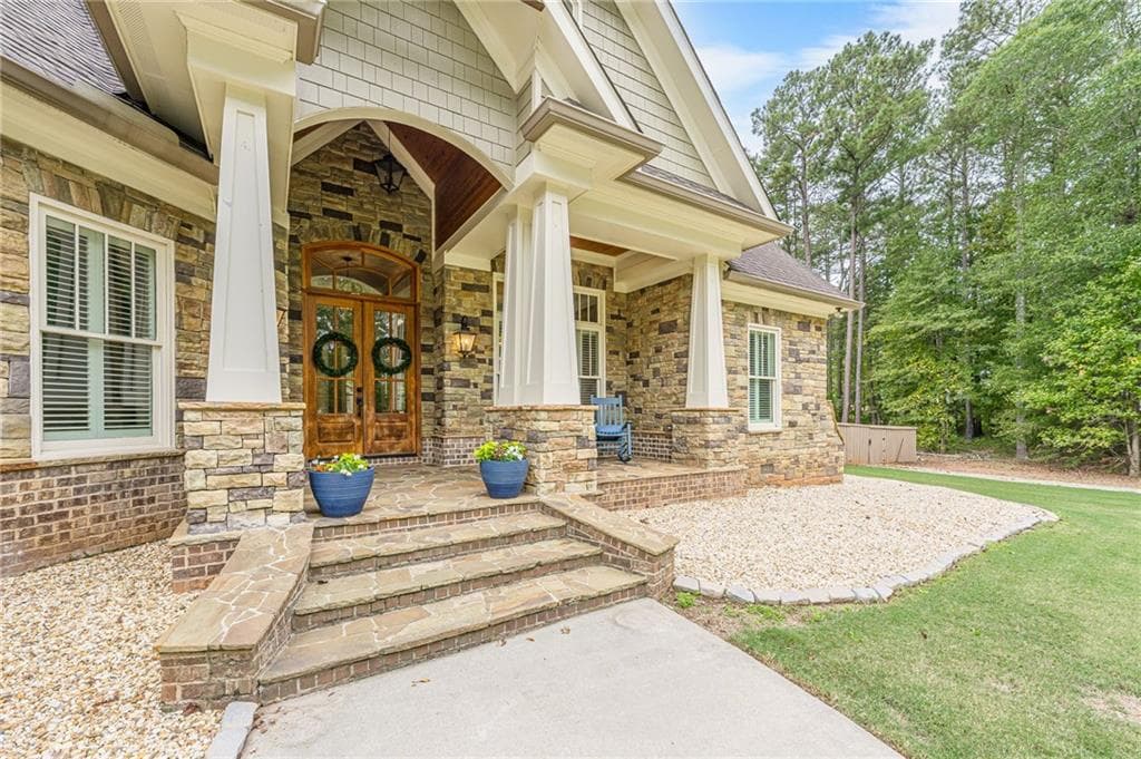 5 bedroom, 4 bathroom, 4,722 sq ft single family residence for sale at 1825 Covenant Trail, Monroe, GA 30655 — photo 4