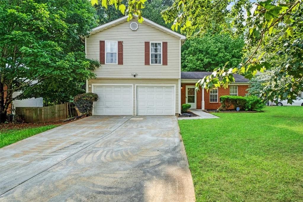 3 bedroom, 3 bathroom, 2,133 sq ft single family residence for sale at 1950 Oak Terrace Drive, Atlanta, GA 30316