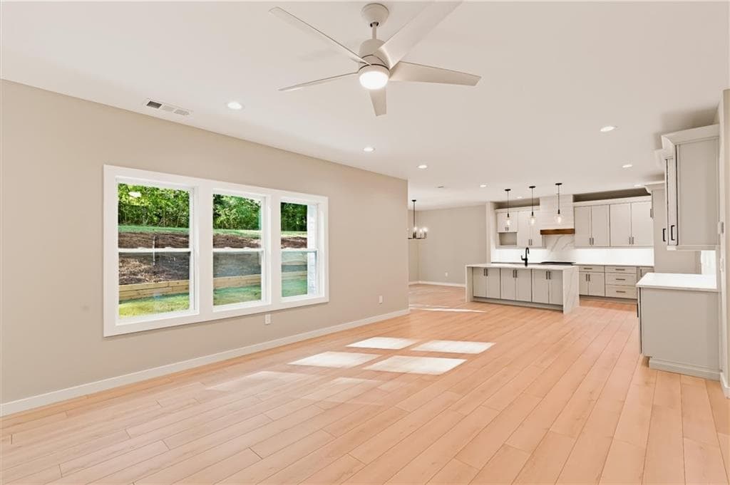 5 bedroom, 4 bathroom, 2,739 sq ft single family residence for sale at 4210 Hasty Lane, Austell, GA 30106 — photo 9