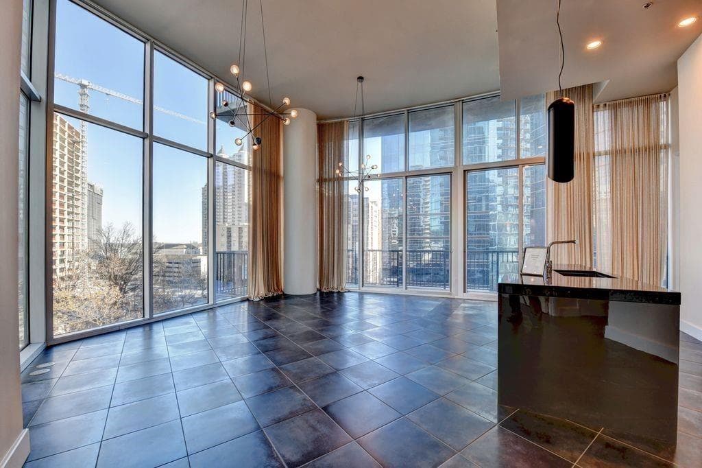 2 bedroom, 3 bathroom, 1,505 sq ft condominium for sale at 1080 Peachtree Street 703, Atlanta, GA 30309 — photo 3