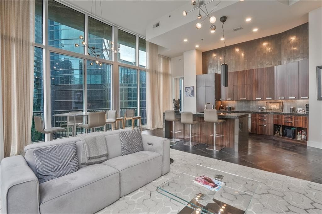 2 bedroom, 3 bathroom, 1,505 sq ft condominium for sale at 1080 Peachtree Street 703, Atlanta, GA 30309 — photo 9
