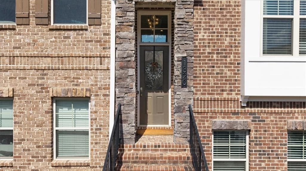 3 bedroom, 4 bathroom, 2,213 sq ft townhouse for sale at 1320 Harris Way, Atlanta, GA 30319 — photo 4