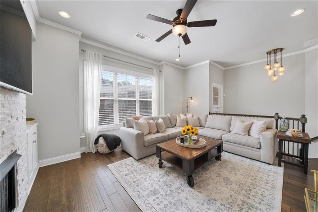 3 bedroom, 4 bathroom, 2,213 sq ft townhouse for sale at 1320 Harris Way, Atlanta, GA 30319 — photo 8
