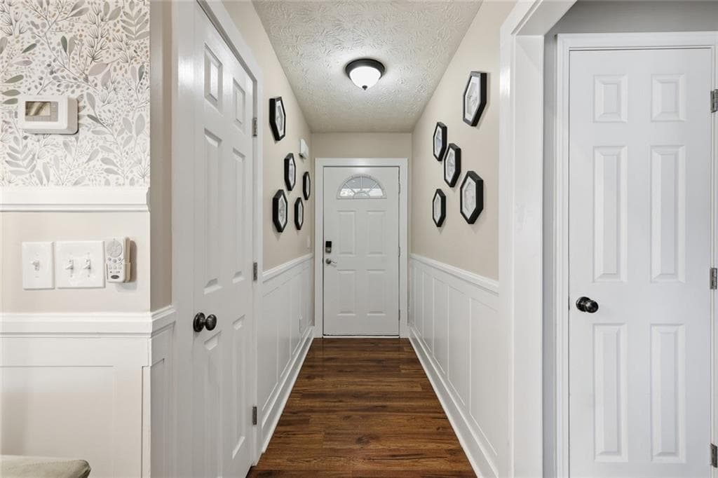 3 bedroom, 2 bathroom, 1,229 sq ft single family residence under contract at 44 Oakmont Drive, Cleveland, GA 30528 — photo 5