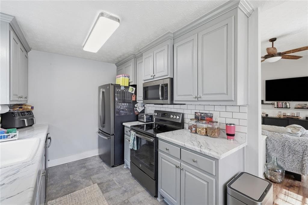 3 bedroom, 2 bathroom, 1,229 sq ft single family residence under contract at 44 Oakmont Drive, Cleveland, GA 30528 — photo 10