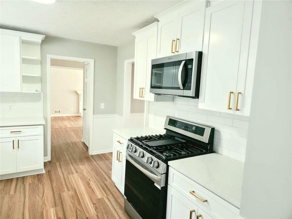 4 bedroom, 3 bathroom, 2,116 sq ft single family residence for rent at 850 Springtime Drive, Lawrenceville, GA 30043 for $2,500 a month — photo 10