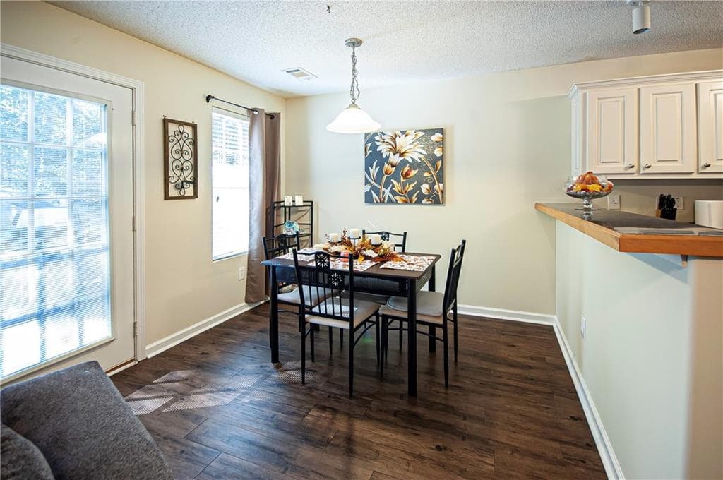 2 bedroom, 3 bathroom, 1,268 sq ft townhouse for sale at 1528 Box Circle, Winder, GA 30680 — photo 7