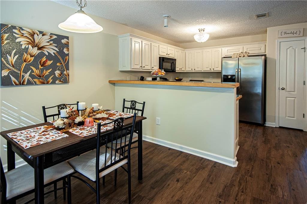 2 bedroom, 3 bathroom, 1,268 sq ft townhouse for sale at 1528 Box Circle, Winder, GA 30680 — photo 8