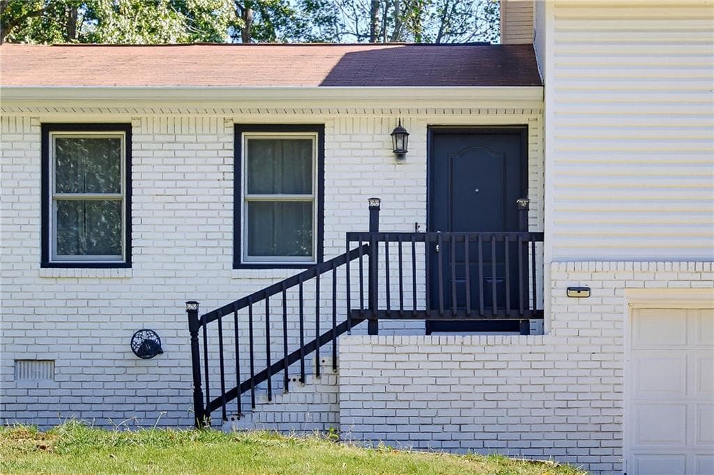 3 bedroom, 2 bathroom, 1,576 sq ft single family residence for sale at 4034 Weeks Drive, Kennesaw, GA 30144 — photo 2