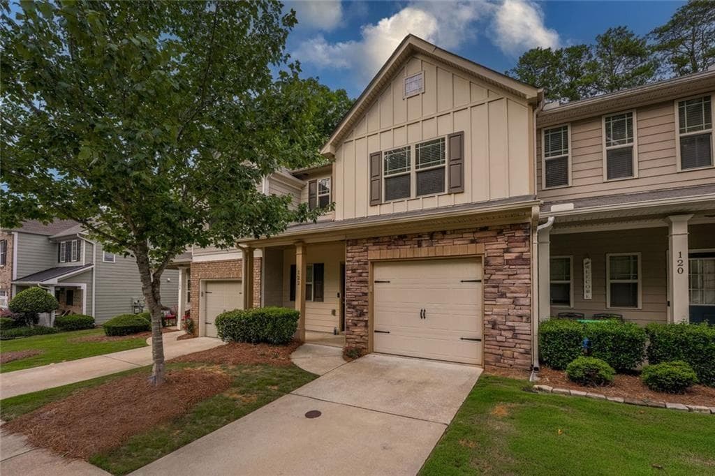 3 bedroom, 3 bathroom, 1,842 sq ft townhouse for sale at 122 Oakview Passage, Canton, GA 30114