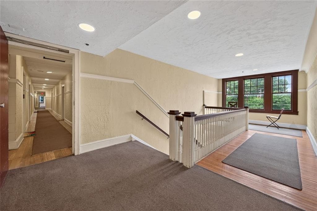 2 bedroom, 3 bathroom, 1,628 sq ft condominium for sale at 2855 Peachtree Road 317, Atlanta, GA 30305 — photo 7