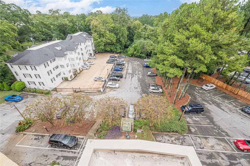 2 bedroom, 3 bathroom, 1,628 sq ft condominium for sale at 2855 Peachtree Road 317, Atlanta, GA 30305 — photo 8