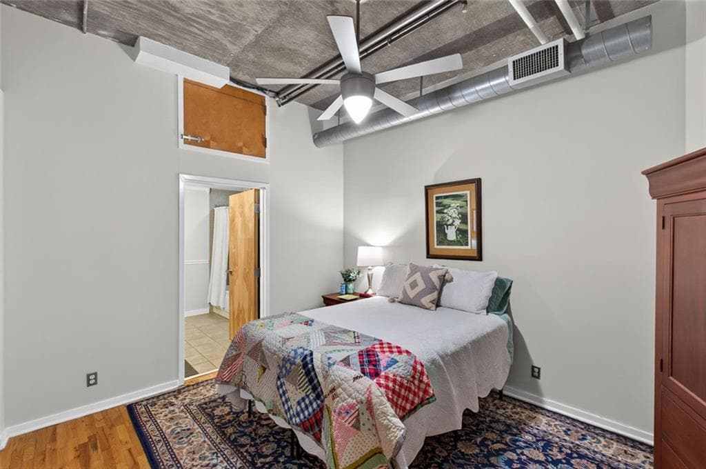 1 bedroom, 1 bathroom, 1,034 sq ft condominium for sale at 660 Glen Iris Drive 407, Atlanta, GA 30308 — photo 9