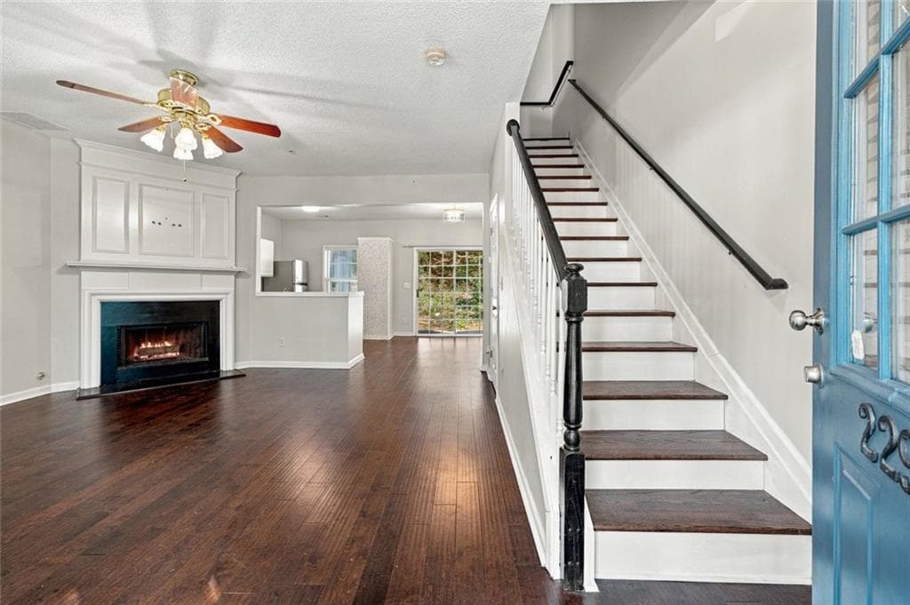2 bedroom, 3 bathroom, 1,218 sq ft townhouse for sale at 2290 Whitestone Place, Alpharetta, GA 30005 — photo 4